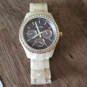 🎁🎊SALE🎁🎊 Fossil Mother of Pearl watch